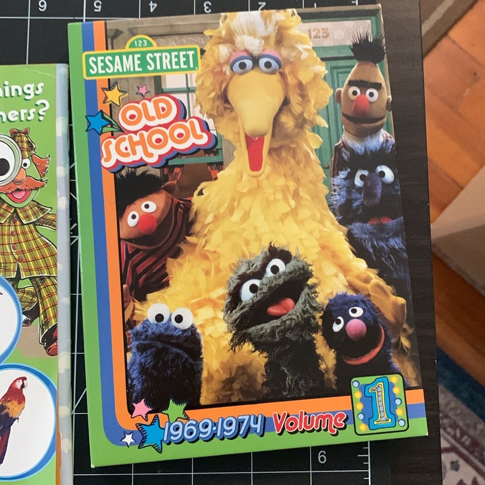 Sesame Street DVD - Picture 3 of 8